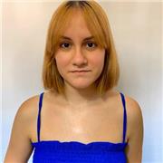 Profesora de inglés o español para extranjeros con tres años de experiencia. Grado en Estudios Ingleses